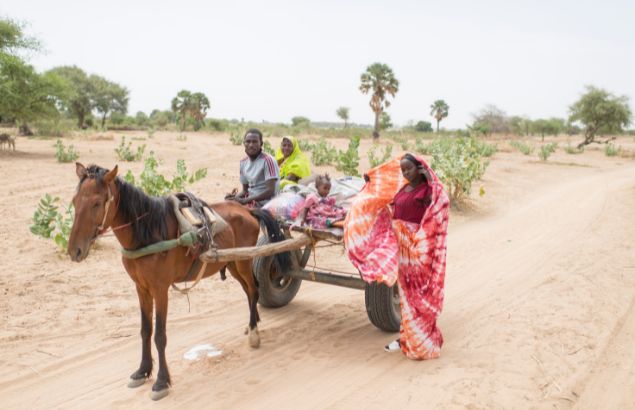 Les équipes de Première Urgence Internationale interviennent auprès des réfugiés soudanais au Tchad.